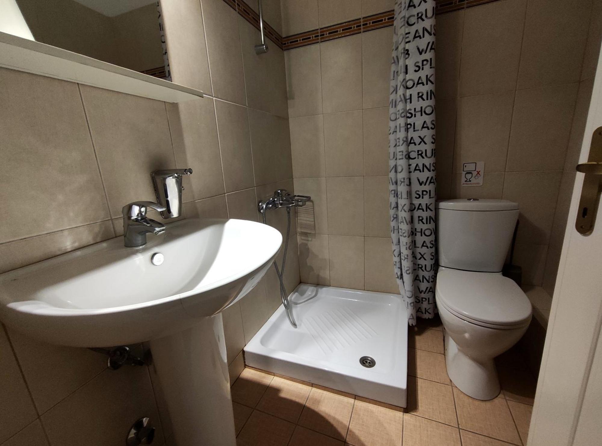 Paraliako Katerina Studios & Rooms - Biker Friendly Hotel Kastoria Exterior foto