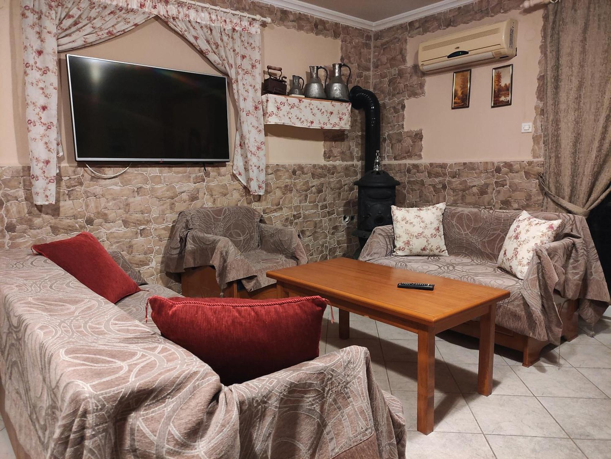Paraliako Katerina Studios & Rooms - Biker Friendly Hotel Kastoria Exterior foto