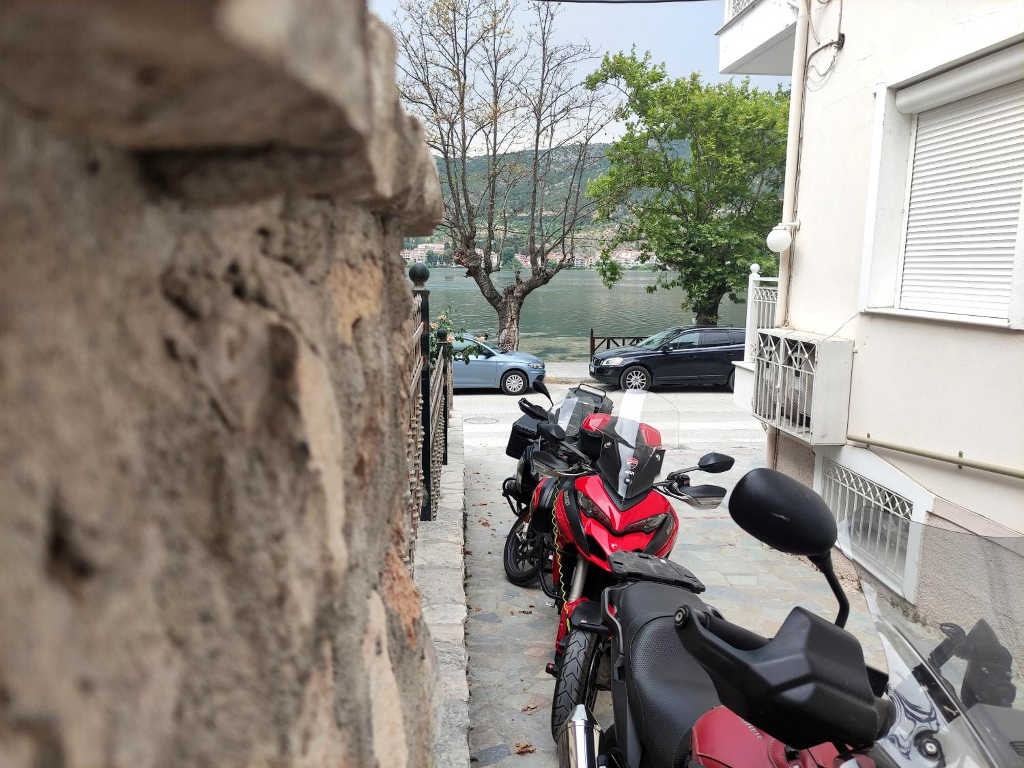 Paraliako Katerina Studios & Rooms - Biker Friendly Hotel Kastoria Exterior foto