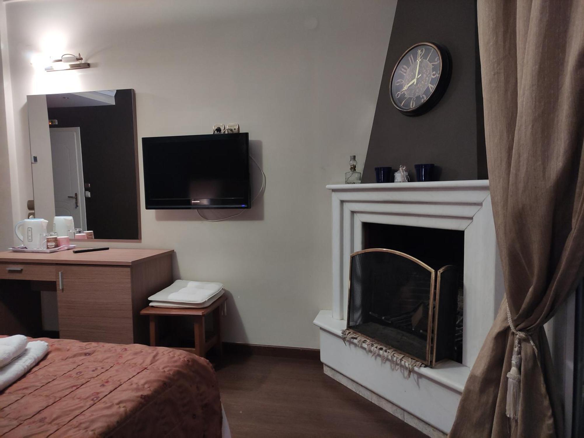 Paraliako Katerina Studios & Rooms - Biker Friendly Hotel Kastoria Exterior foto